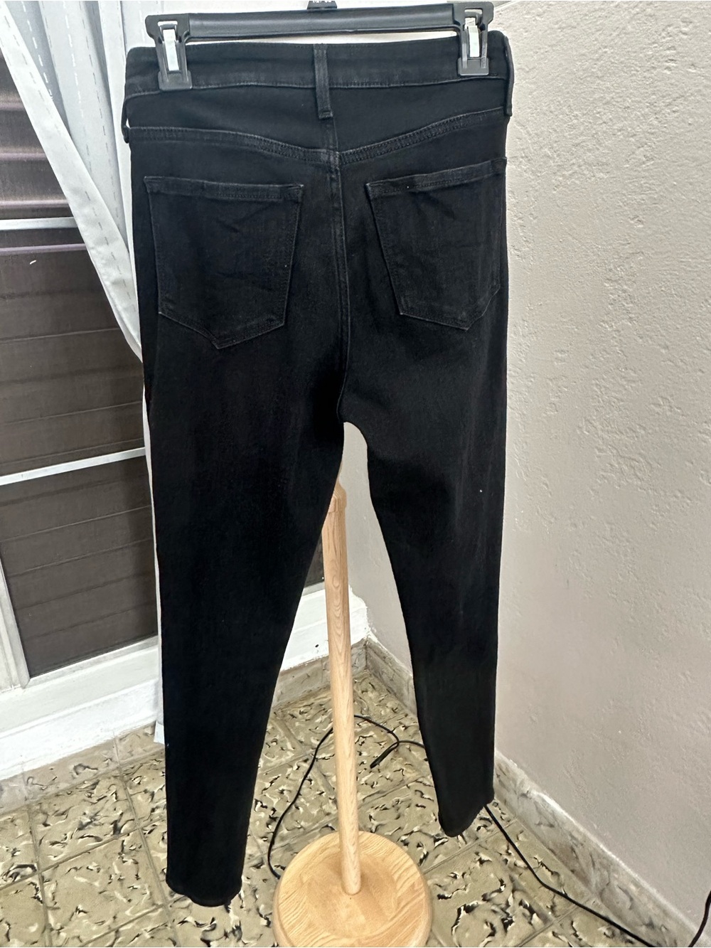 Old Navy Black High-Rise Super Skinny Jeans